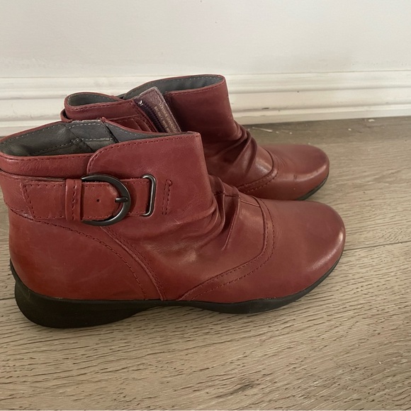 Earth Shoes - Earth Women's Ankle Boots in Reddish brown from smoke free home